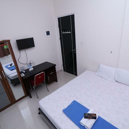 Kamar Keluarga Tanah Abang Hotel Jakarta Ngoại thất bức ảnh