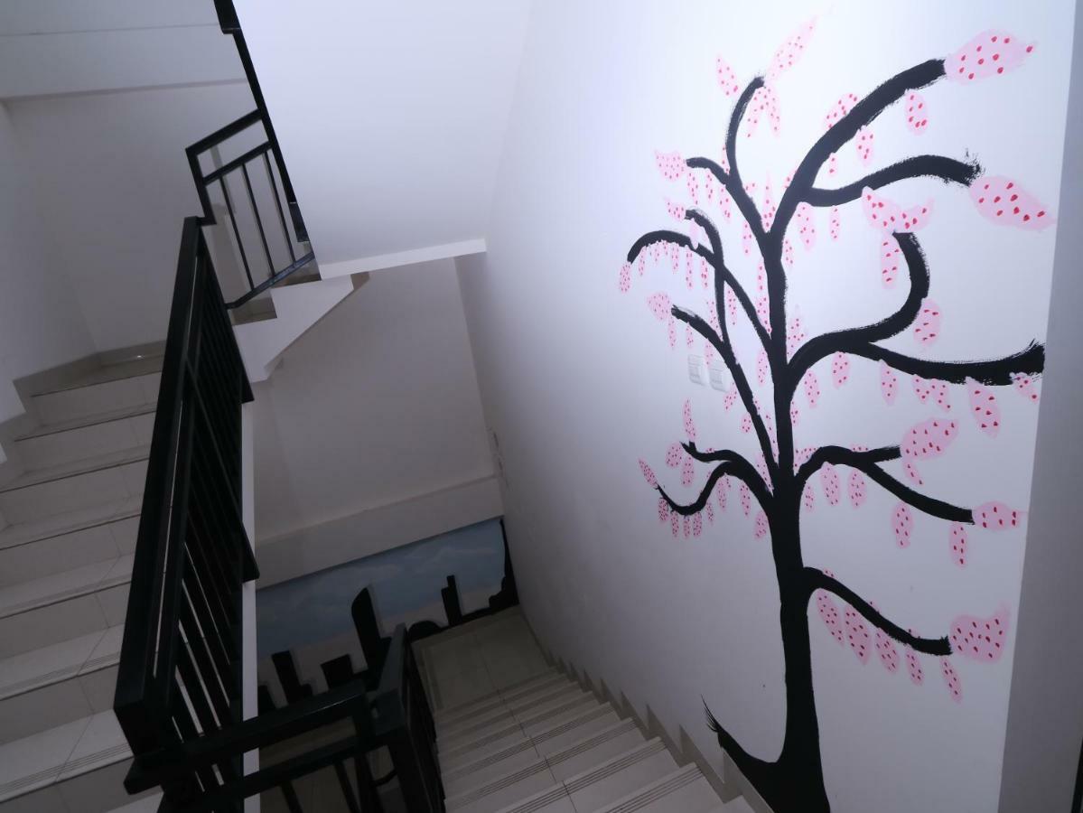 Kamar Keluarga Tanah Abang Hotel Jakarta Ngoại thất bức ảnh