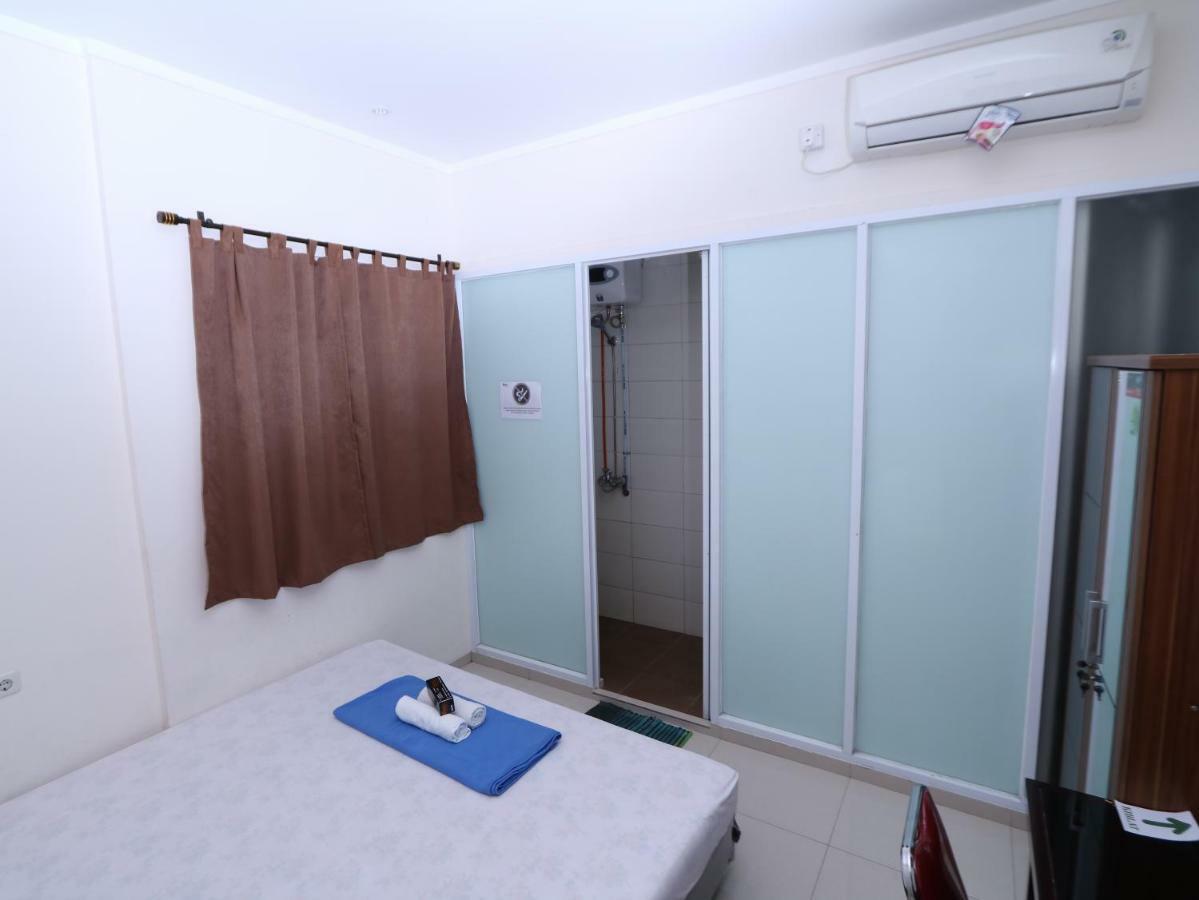 Kamar Keluarga Tanah Abang Hotel Jakarta Ngoại thất bức ảnh